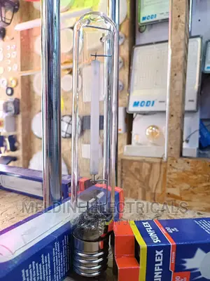400watts Metal Halide Bulb.
