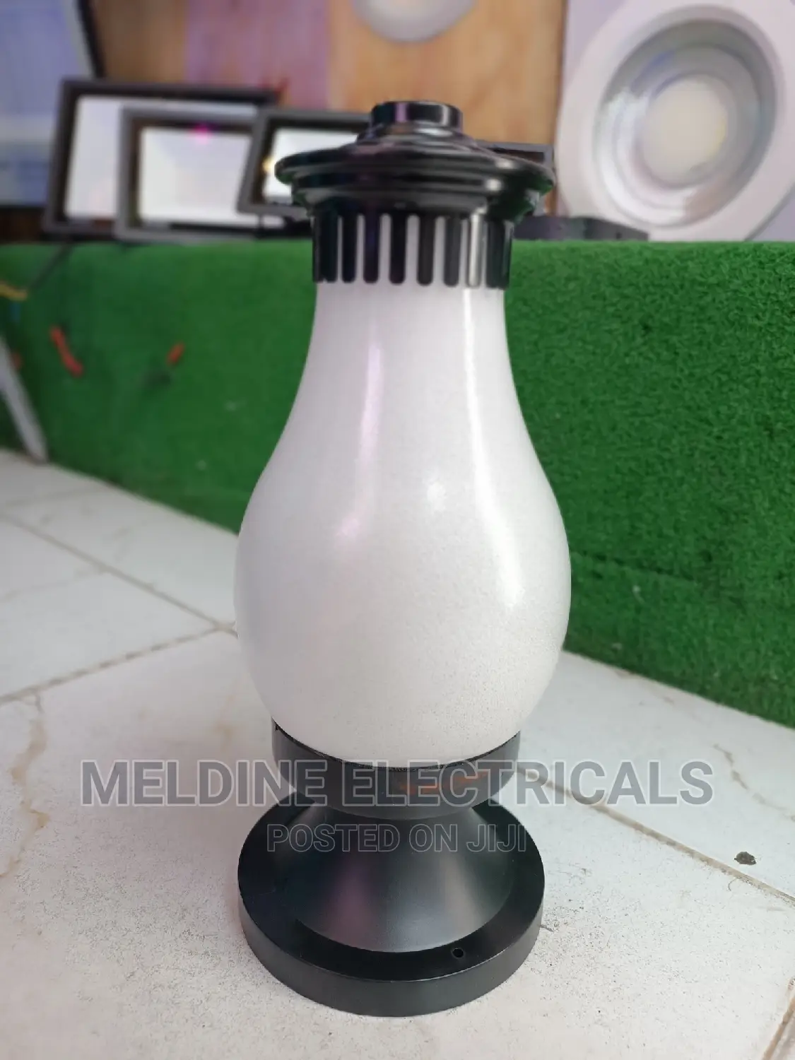 Tronics Gate Light