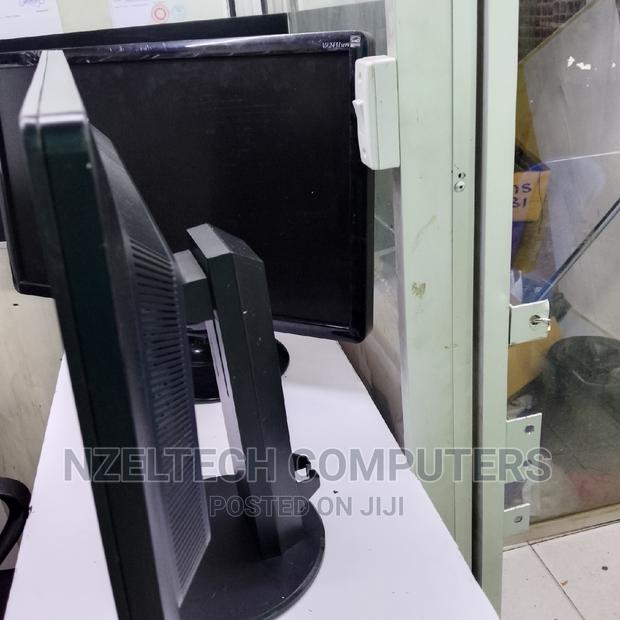 Hp Monitor - thumbnail 2