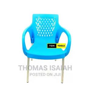 Light Blue Strong Comfortable Plastic Chair With Metal Tubin