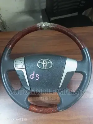 Toyota Alphard Steering Airbags