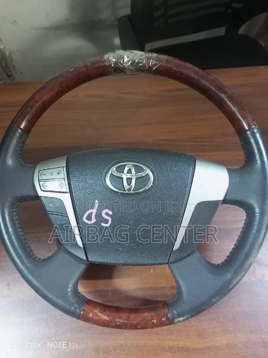 Toyota Alphard Steering Airbags