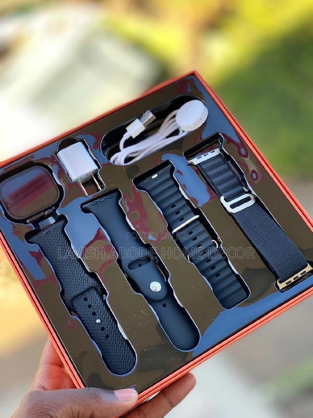 Smart Watch With 4 Interchangeable Strap Ultra X Series 9 - main view