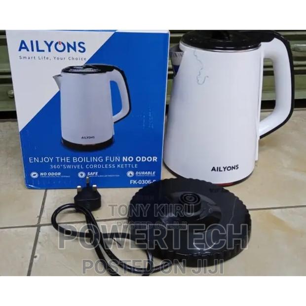 White Alyons Kettle 2.2litres - main view