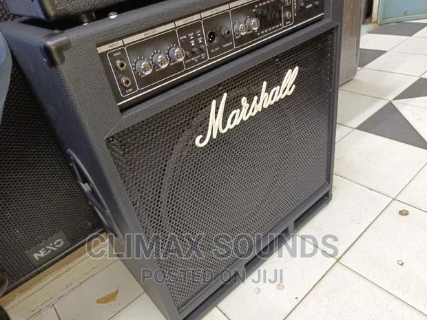 Bass Guitar Combo Amplifier Marshall - thumbnail 2