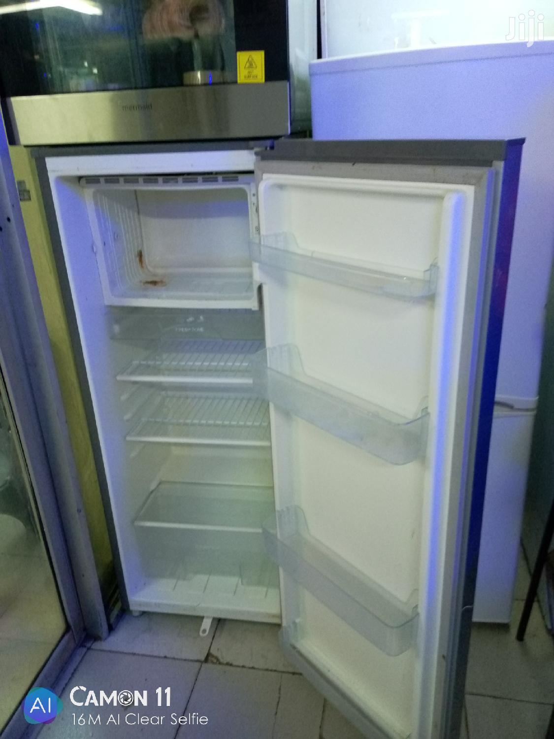Von Hot Point Single Door Fridge