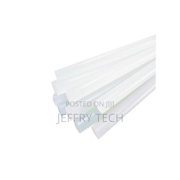 50pcs Translucent Hot Melt Glue Sticks Size 11mm - thumbnail 3
