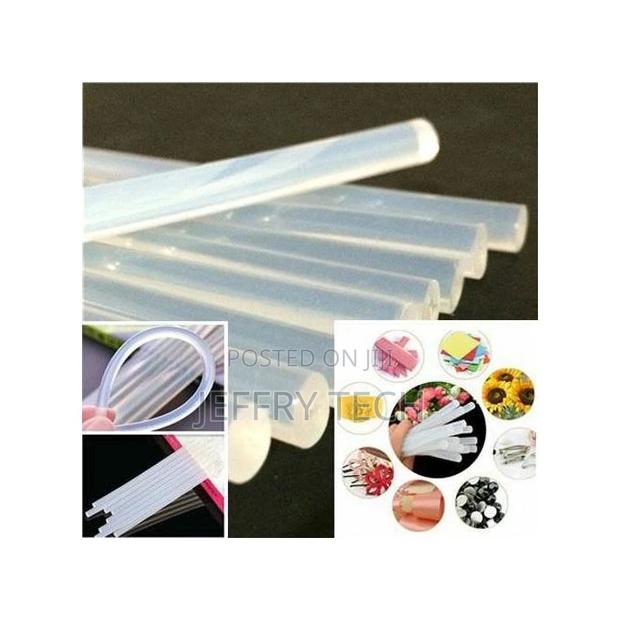 50pcs Translucent Hot Melt Glue Sticks Size 11mm - thumbnail 4