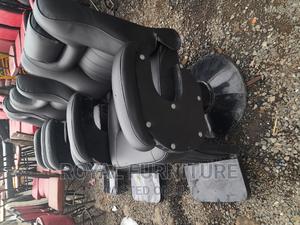 Kinyozi Salons Seats