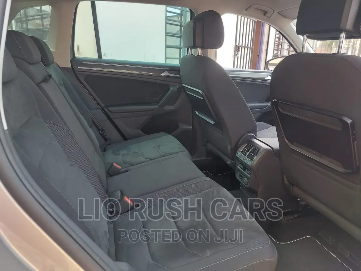 Volkswagen Tiguan 2017 Gray