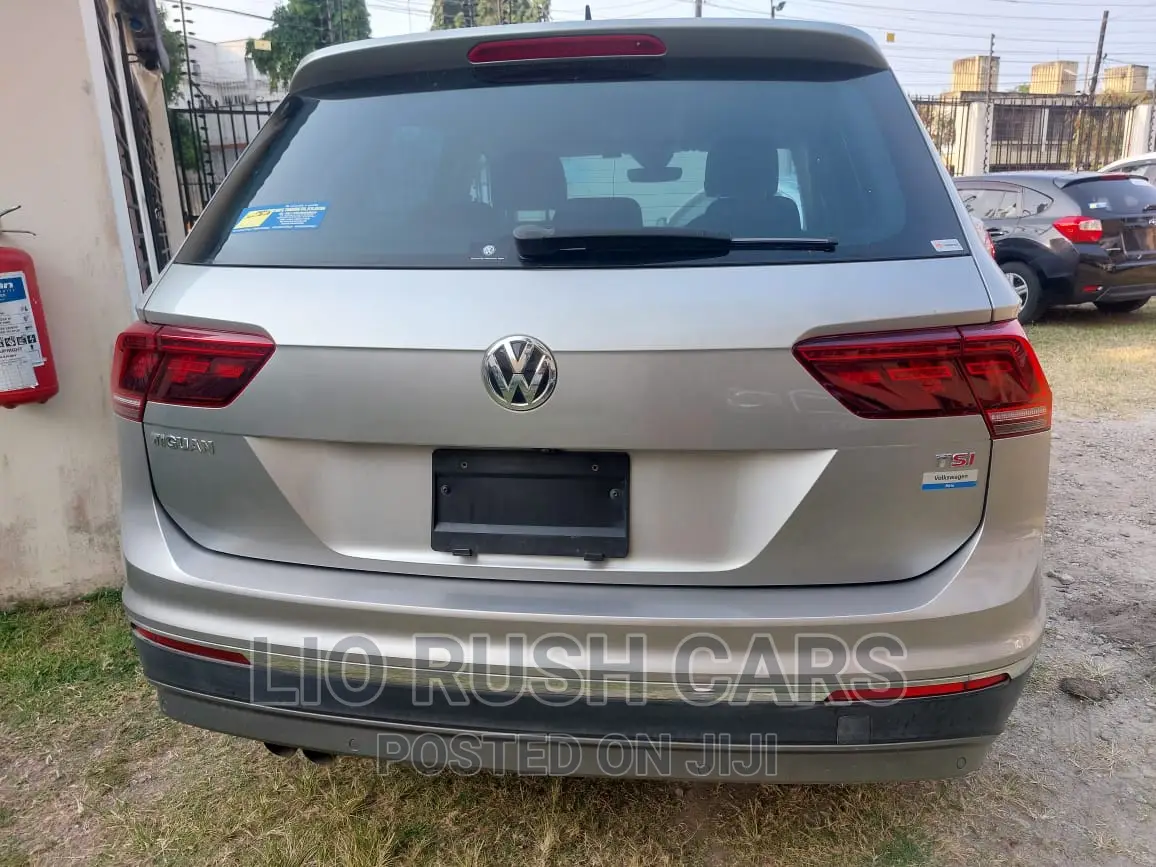Volkswagen Tiguan 2017 Gray