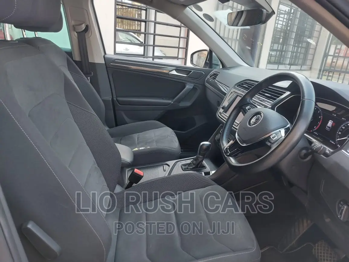 Volkswagen Tiguan 2017 Gray
