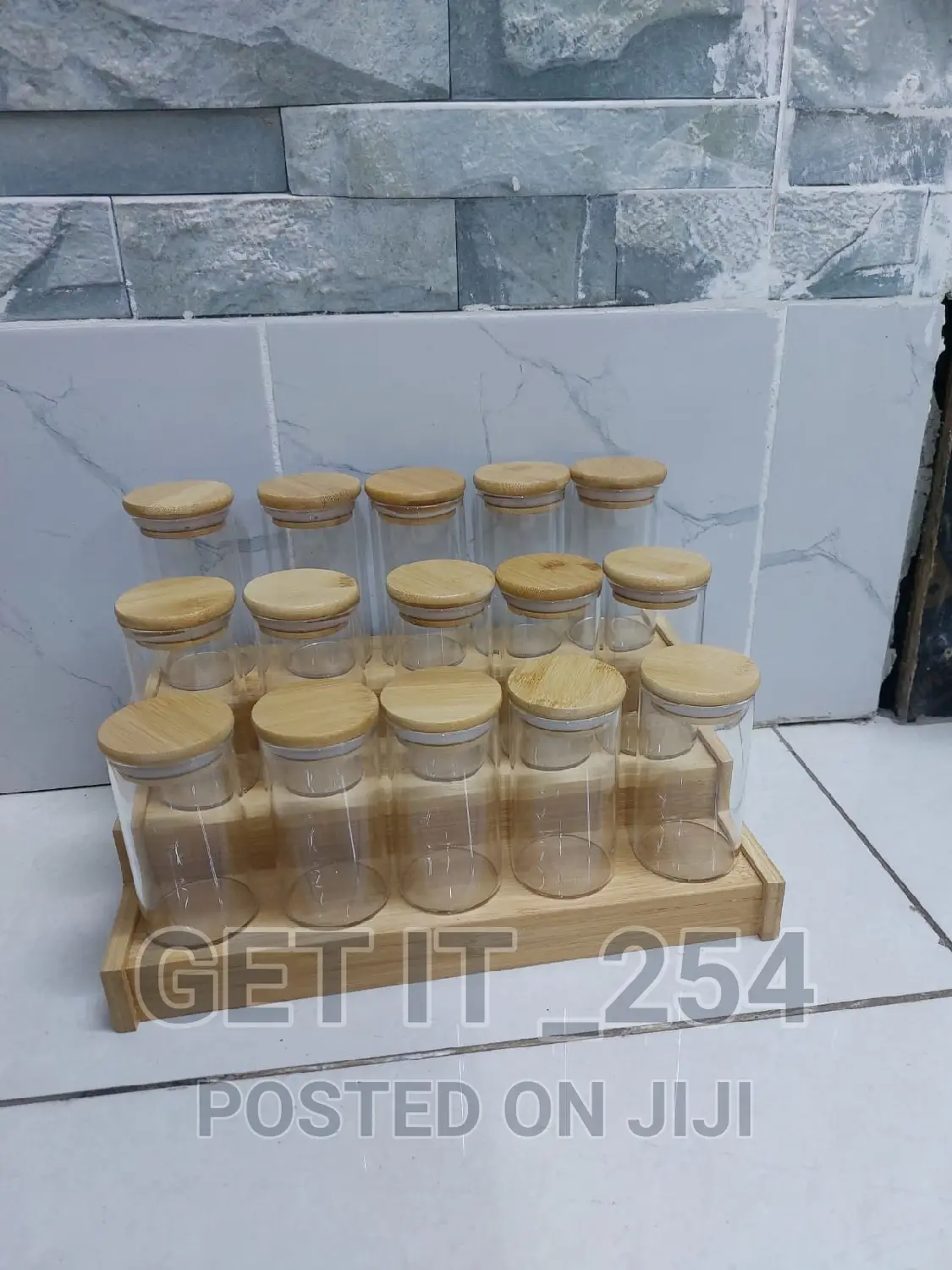 15pcs Glass Spice Jar Set With a Wooden Bamboo Stand