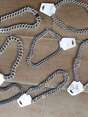 Designer Quality Classic Legit Iced Cuban Chains