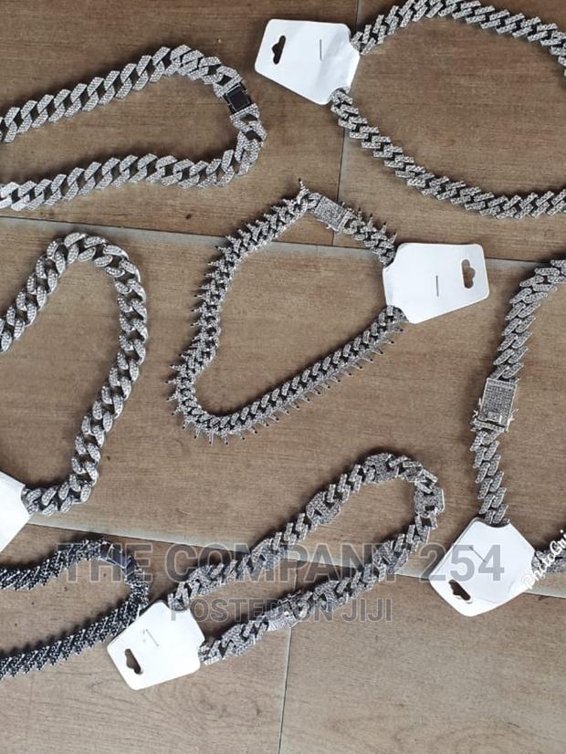 Designer Quality Classic Legit Iced Cuban Chains - thumbnail 2