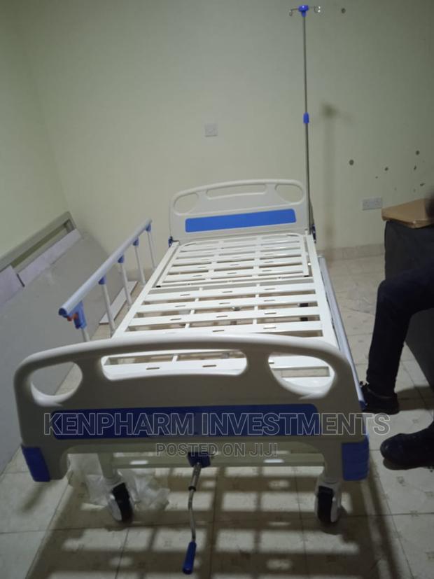 Single Crank Hospital Bed With Matress - thumbnail 2