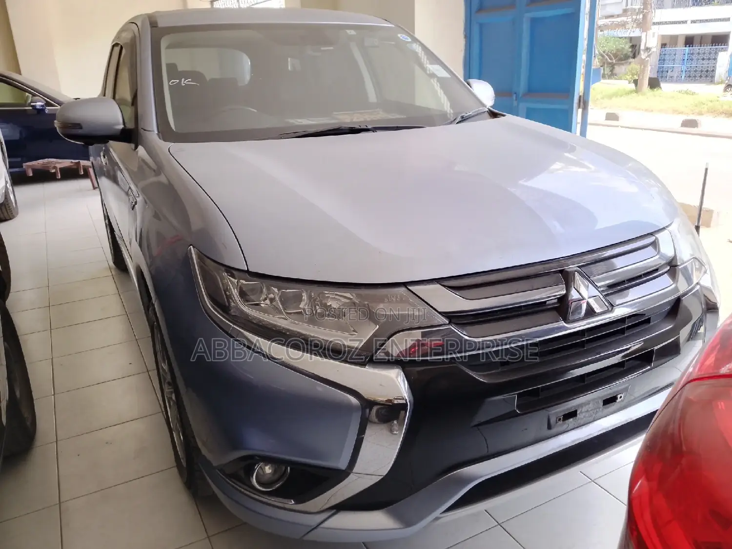 Mitsubishi Outlander 2016 Blue