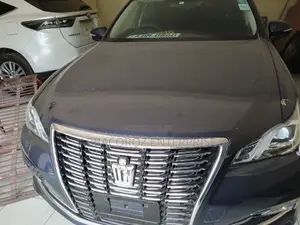Toyota Crown 2016 Blue