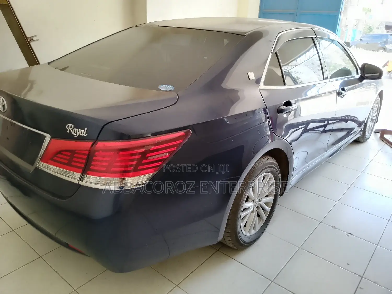 Toyota Crown 2016 Blue