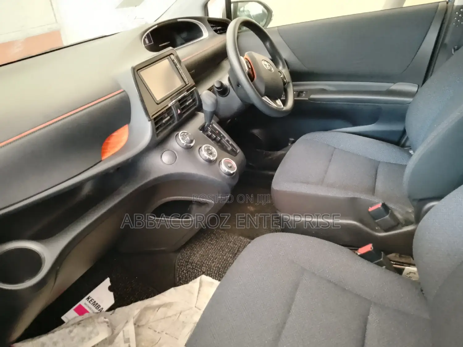 Toyota Sienta 2016 Blue
