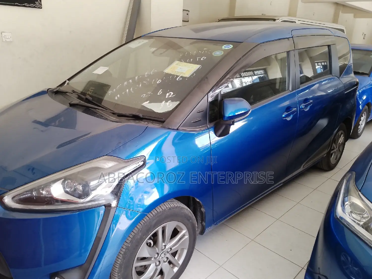 Toyota Sienta 2016 Blue