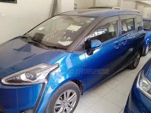 Toyota Sienta 2016 Blue