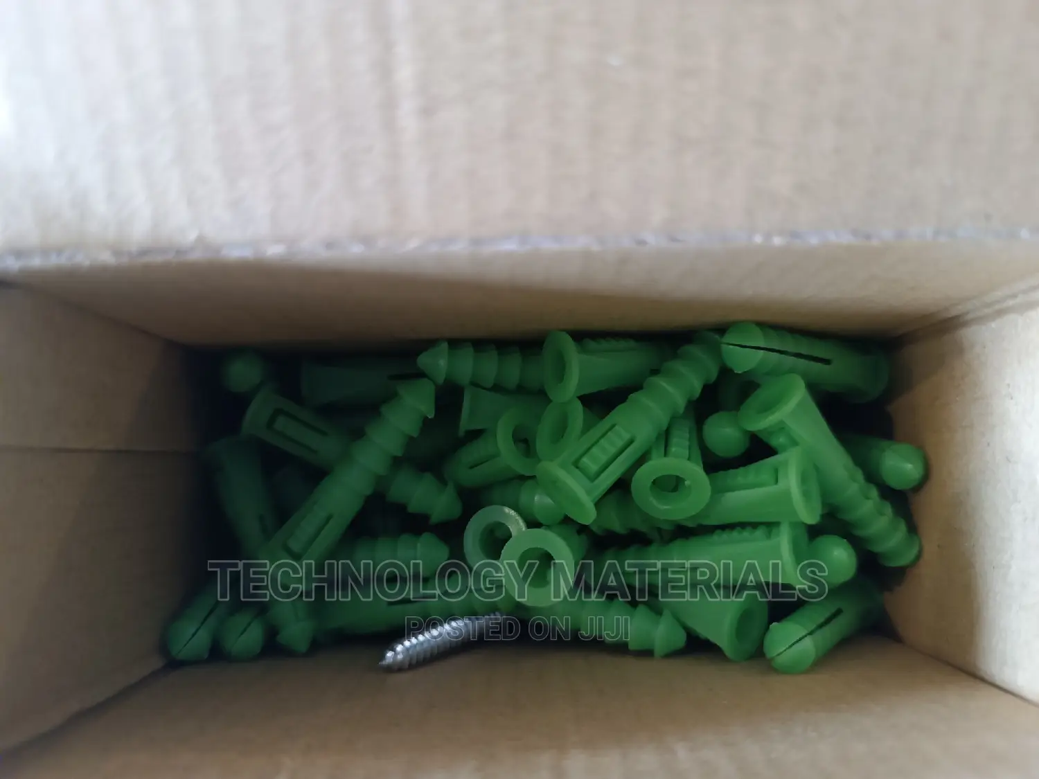 Wallplug (Green)