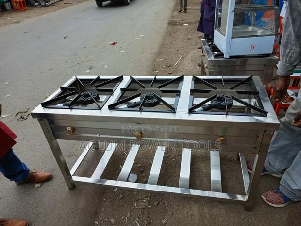 3 Burner Stainless Steel Uses Gas