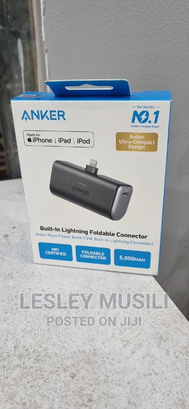 Anker Portable Charger With Built-in Lightning Connector - thumbnail 2