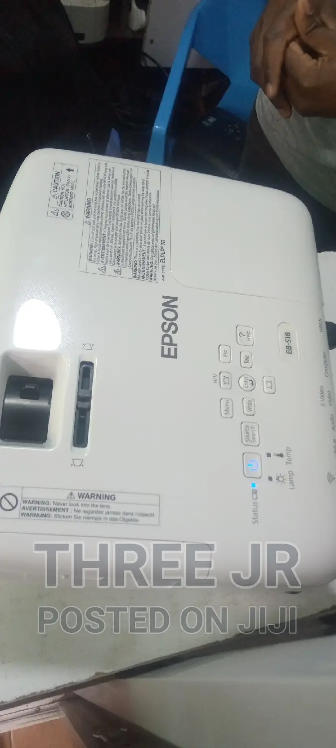Epson EB S18 Projector Available for Sale. New