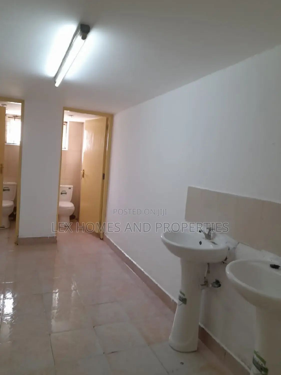 9300sq Ft Godown to Let