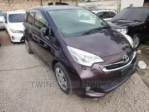 Toyota Ractis 1.5 FWD 2017 Purple