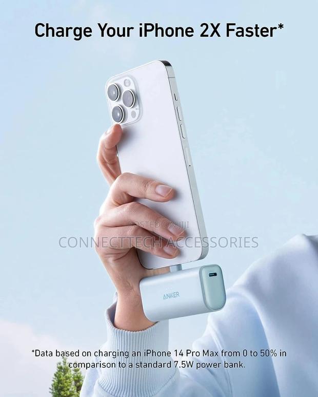 Anker Portable Charger With Built in Lightning Connector - thumbnail 4
