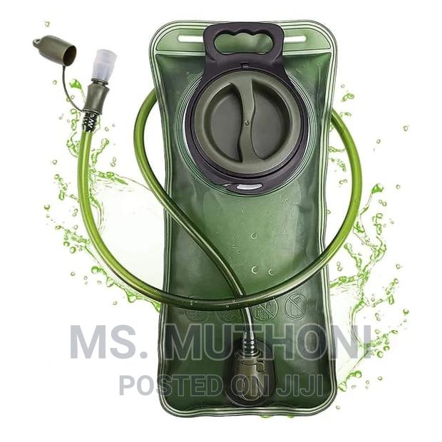 *2L Water Bladder / Hydration Reservoir for Hiking, Running