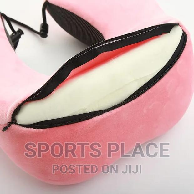 Travel Neck Pillows - thumbnail 3