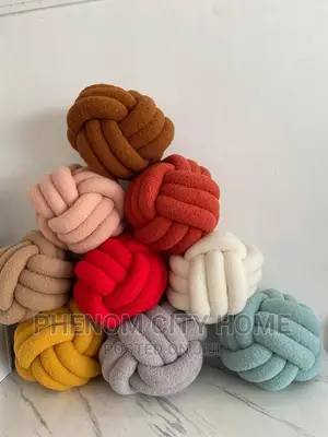High Quality Decor Knot Pillows