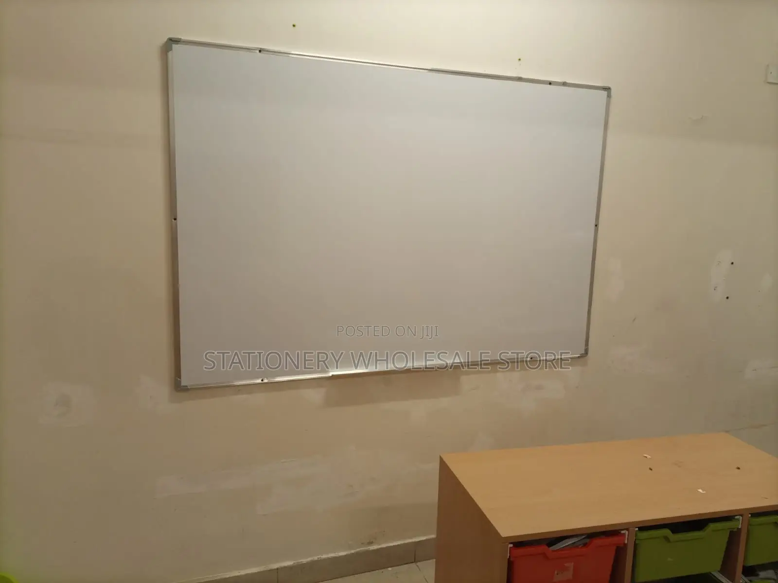 White Board for Office / Home Use 6ft X 4ft Whiteboard