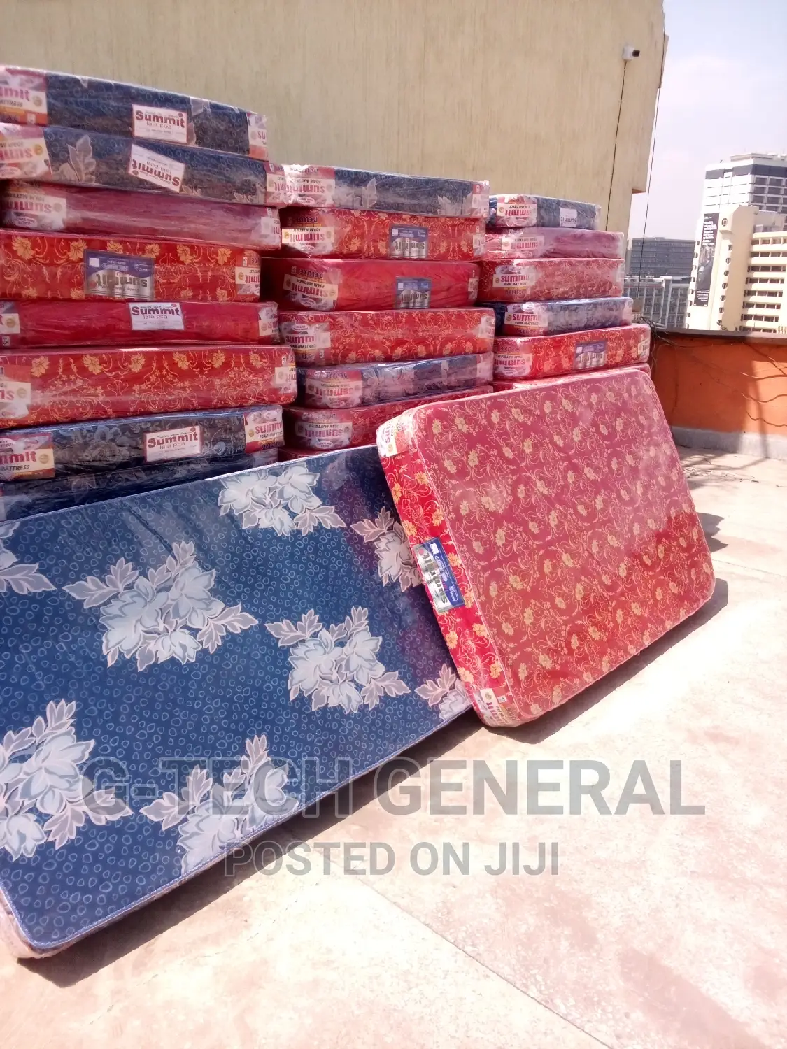 Summit Mattress 4*6,8inch at 5000