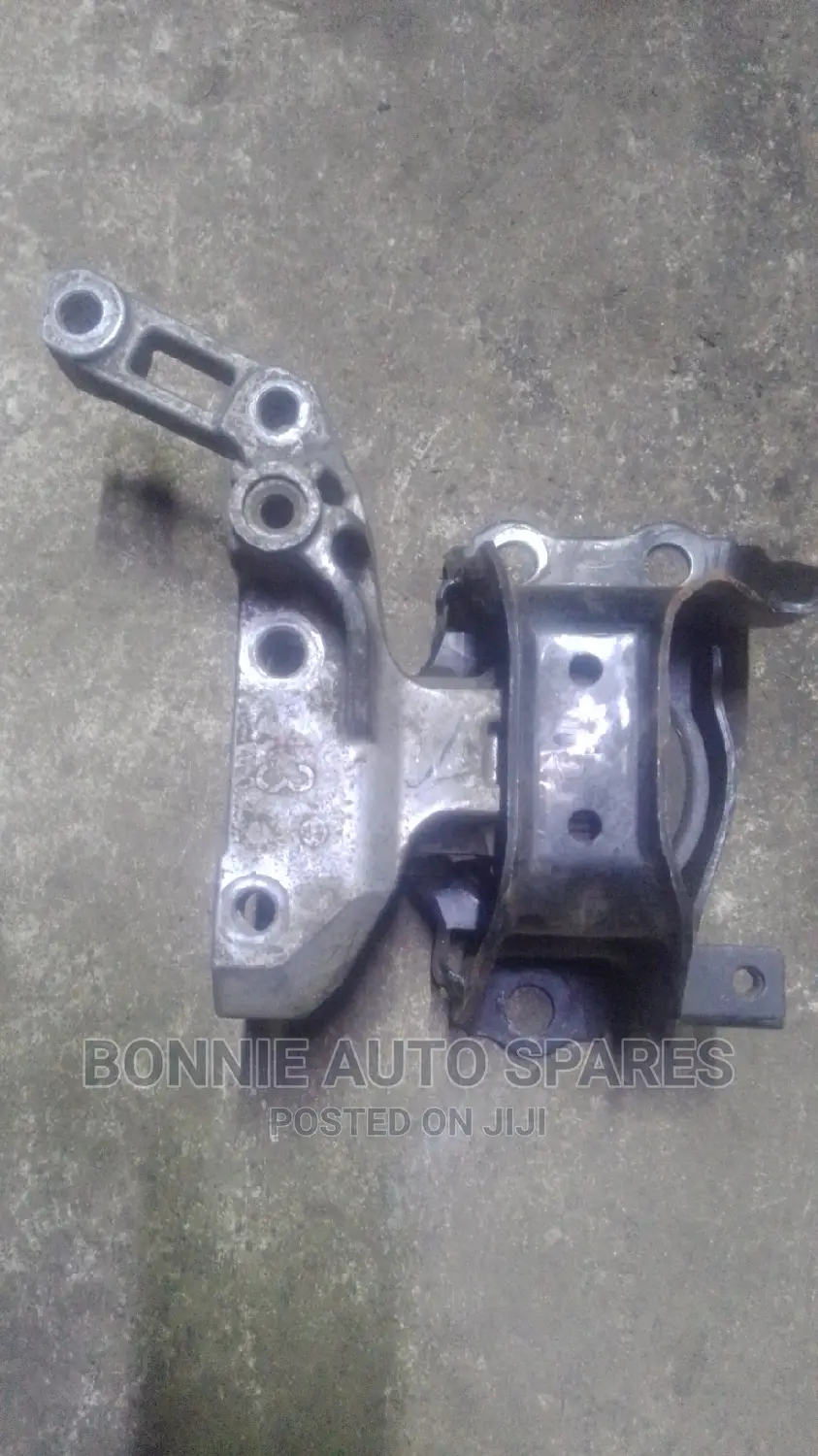 Nissan Note/Latio Engine Mounting