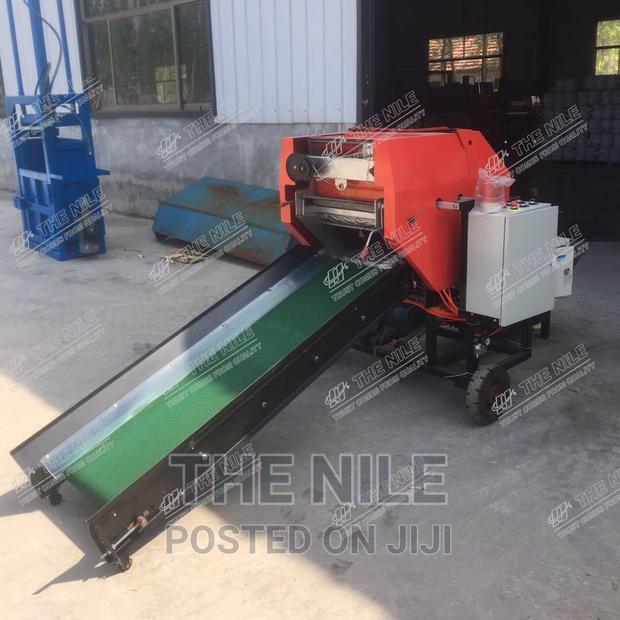 Small Round Straw Bale Automatic Wrapping Machine - main view