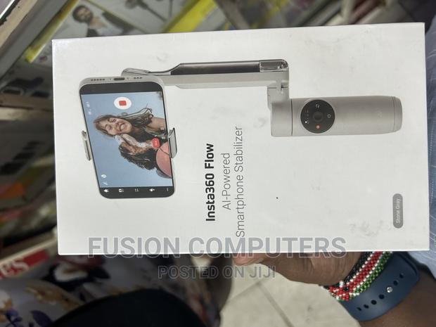 Insta360 Flow Smartphone Gimbal Stabilizer - thumbnail 3