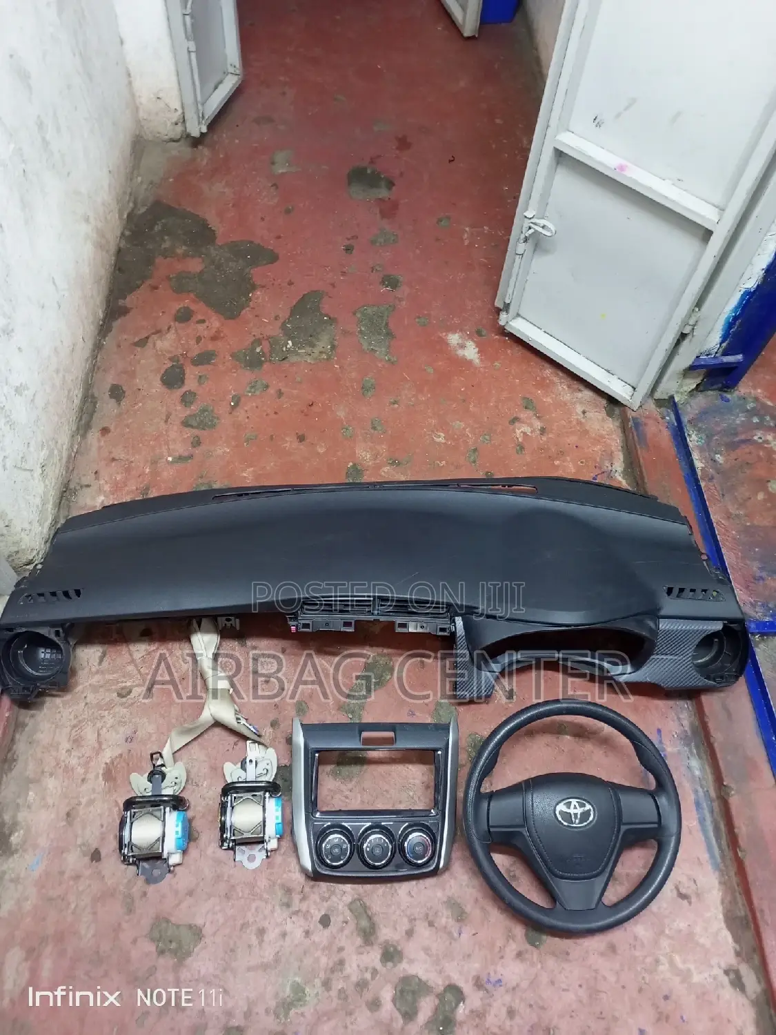 Fielder/Axio 161 Dashboard, Steering,Ac Unit and Seat Belts