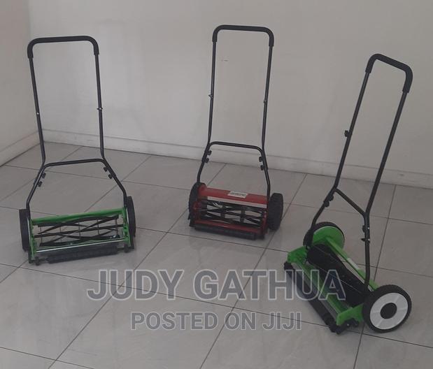 Manual Lawnmower 16"