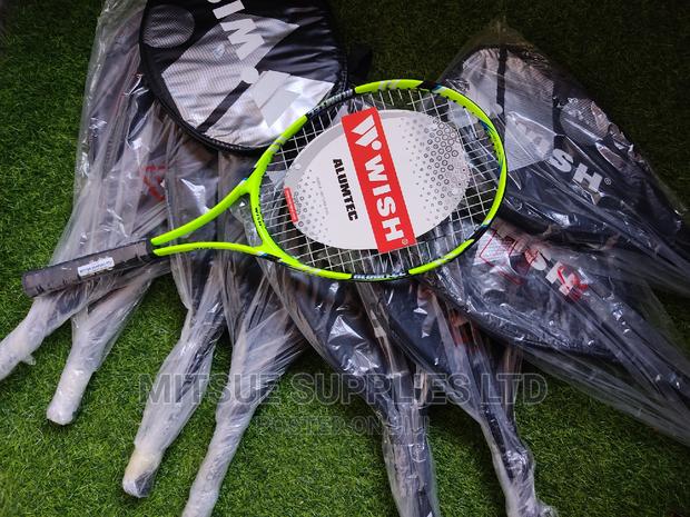 A Set of 6 Wish 2510 Intermediate Tennis Rackets With Bag