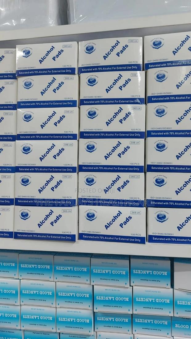 Alcohol Pads.