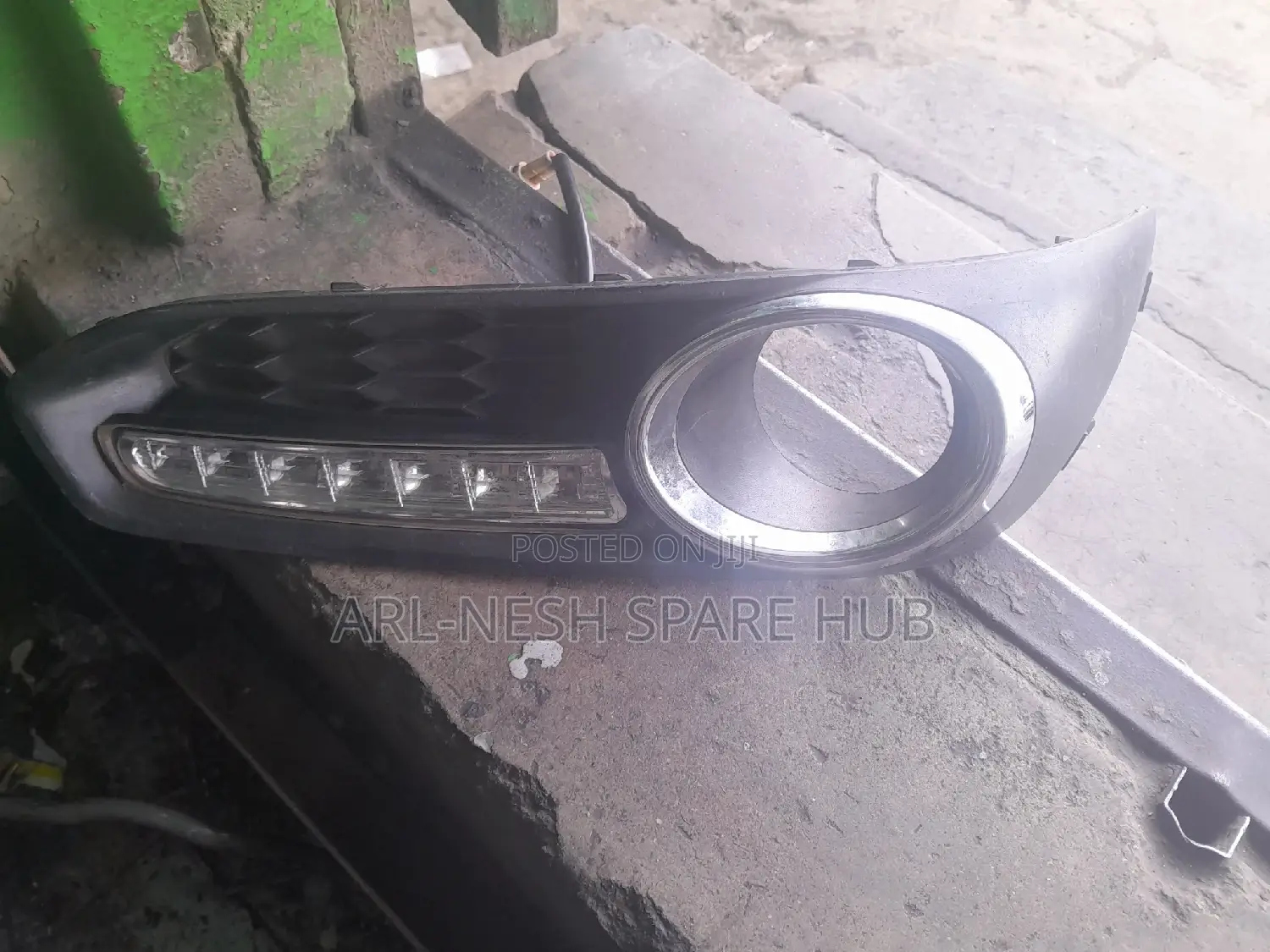 Legaacy BR 9,Fog Light Cover With Indicator