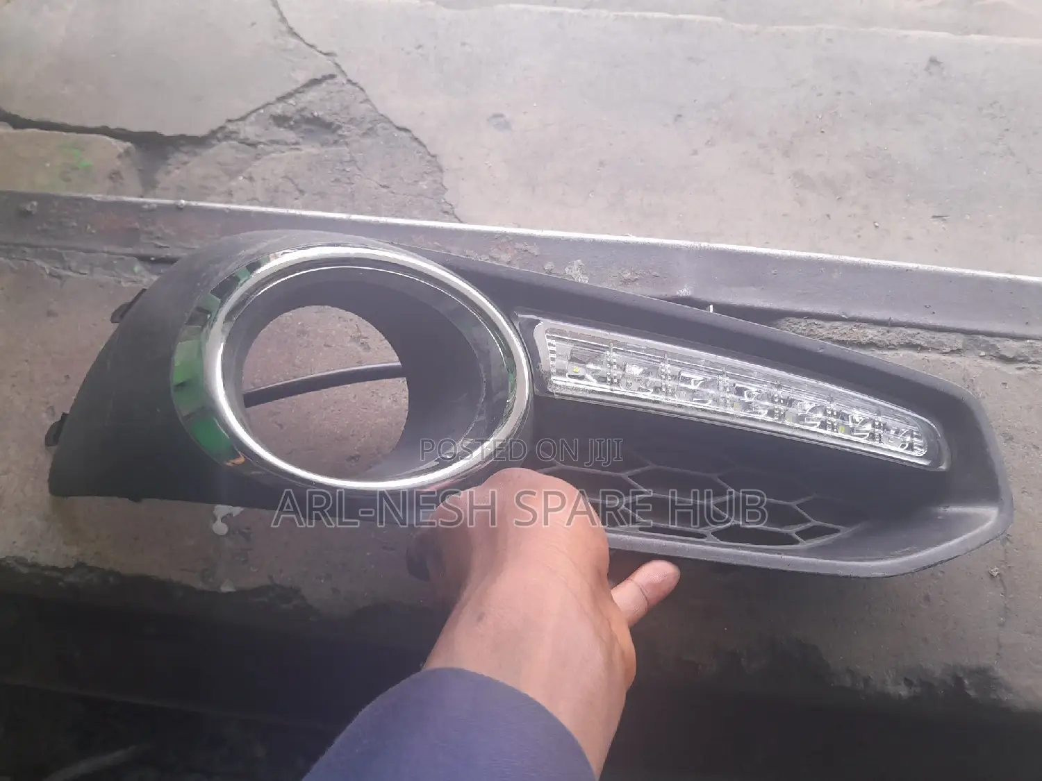 Legaacy BR 9,Fog Light Cover With Indicator