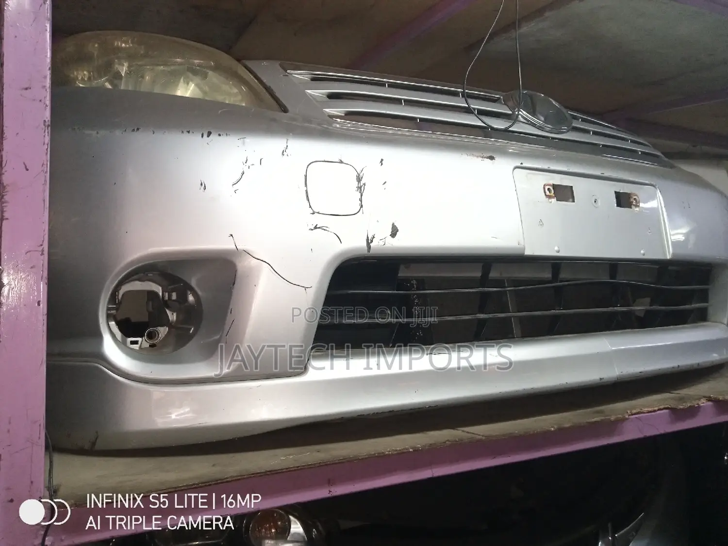 Toyota Raum Nosecut 2010
