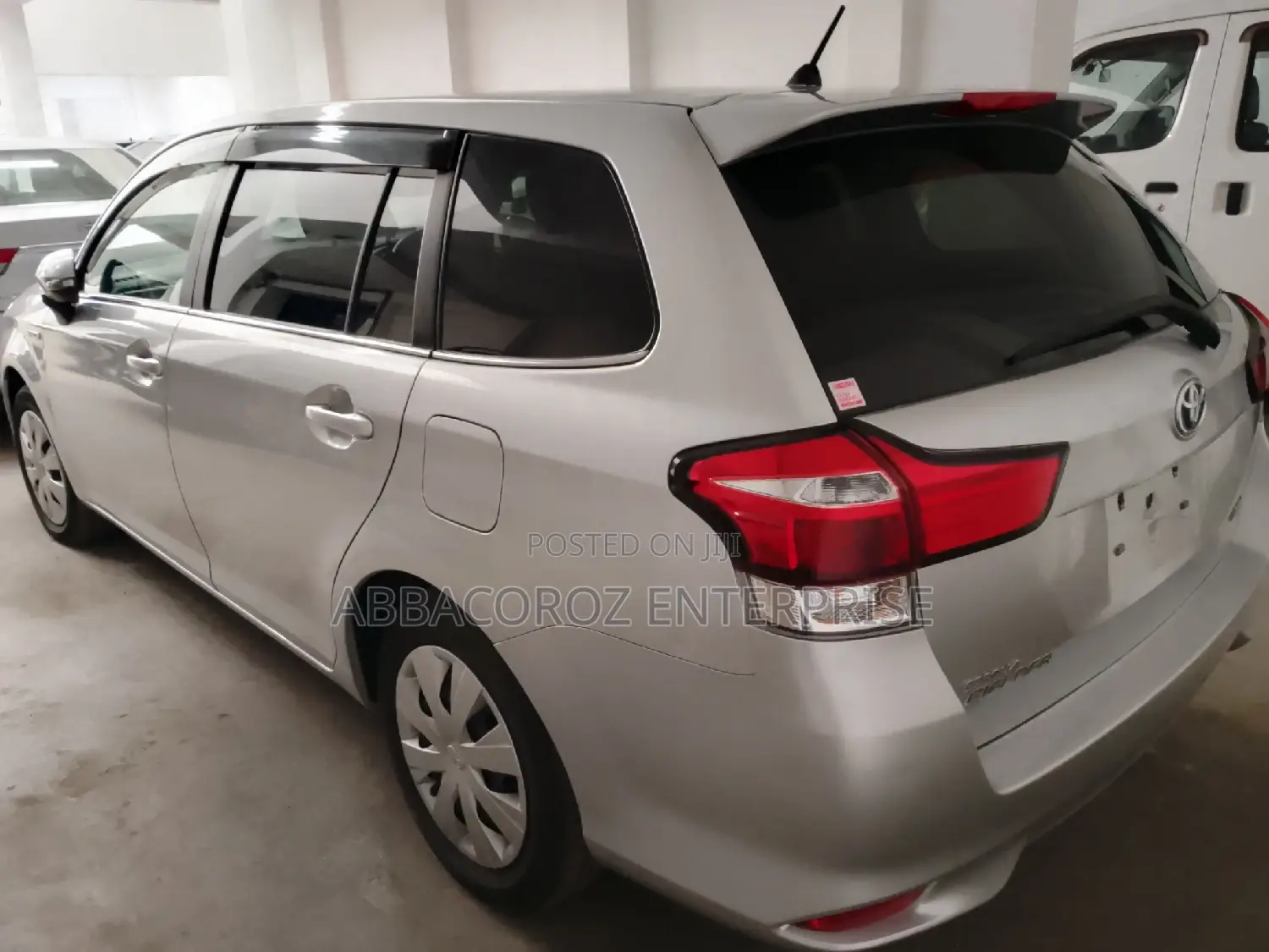 Toyota Corolla Fielder 2016 Silver