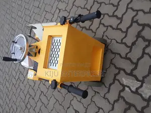 Concrete Cutter and the Blade